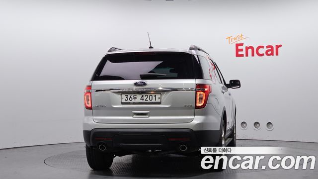 Ford Explorer 3.5 Limited 4WD 5th 2014 — фото 4