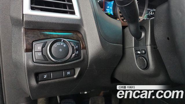 Ford Explorer 3.5 Limited 4WD 5th 2014 — фото 15