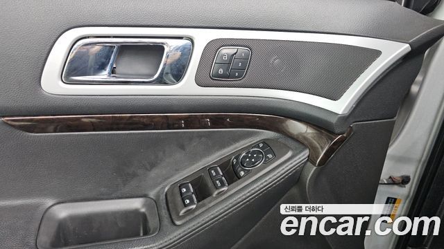 Ford Explorer 3.5 Limited 4WD 5th 2014 — фото 16