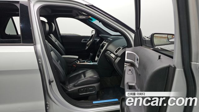 Ford Explorer 3.5 Limited 4WD 5th 2014 — фото 18