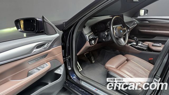 BMW 6 Series GT (G32) 620d xDrive M Sport 2023 — фото 10