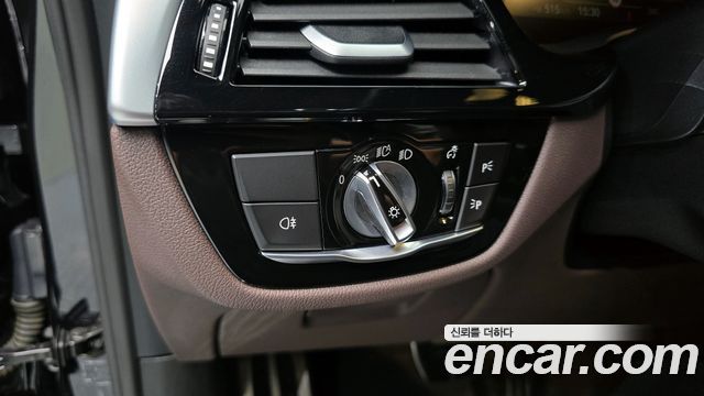 BMW 6 Series GT (G32) 620d xDrive M Sport 2023 — фото 13