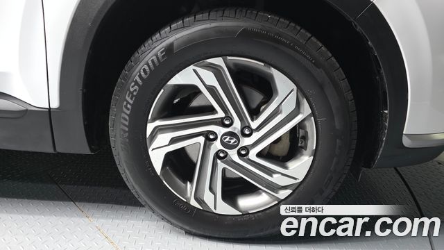 Hyundai Santa Fe Diesel 2.2 4WD Premium Choice 2021 — фото 5