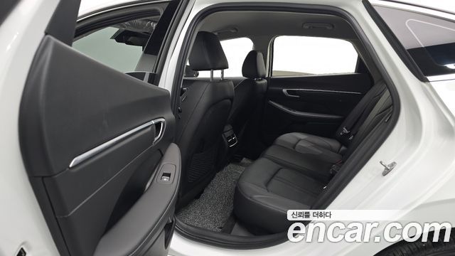 Hyundai Sonata The Edge (DN8) 2.0 Exclusive 2024 — фото 26