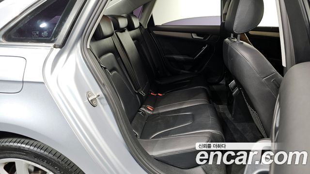 Audi A4 35 TDI Quattro Dynamic B8 2015 — фото 11