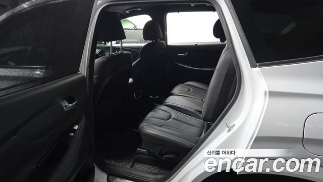 Hyundai Santa Fe Gasoline 2.5T 2WD Calligraphy 2022 — фото 11