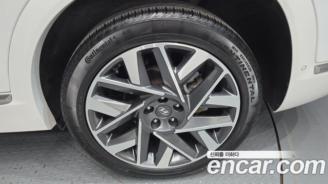 Hyundai Santa Fe Gasoline 2.5T 2WD Calligraphy 2022 — фото 21