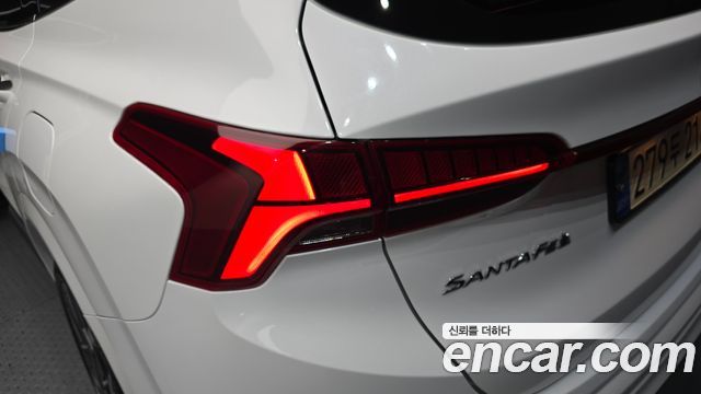 Hyundai Santa Fe Gasoline 2.5T 2WD Calligraphy 2022 — фото 23
