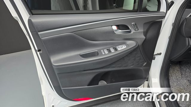 Hyundai Santa Fe Gasoline 2.5T 2WD Calligraphy 2022 — фото 24