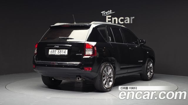 Jeep Compass 2.4 Limited 1st 2017 — фото 2