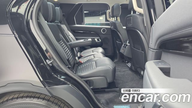 Land Rover Discovery 5 D250 S 2022 — фото 12