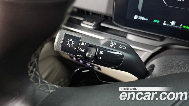 Kia Carnival (IV) HEV 9seater Nobless 2025 — фото 30