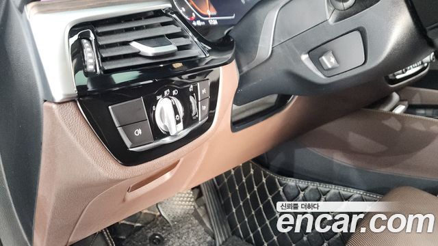 BMW 6 Series GT (G32) 630i xDrive Luxury 2021 — фото 18