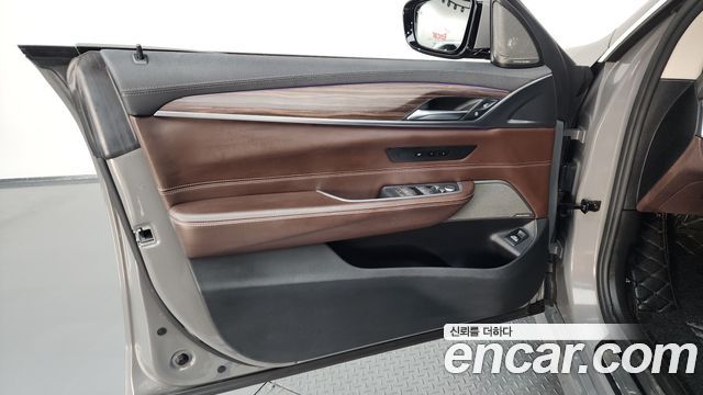 BMW 6 Series GT (G32) 630i xDrive Luxury 2021 — фото 24