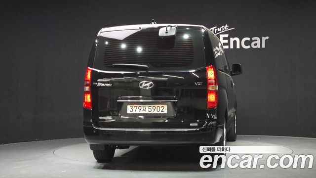 Hyundai Grand Starex 4WD Urban 9-Seater Premium 2021 — фото 4