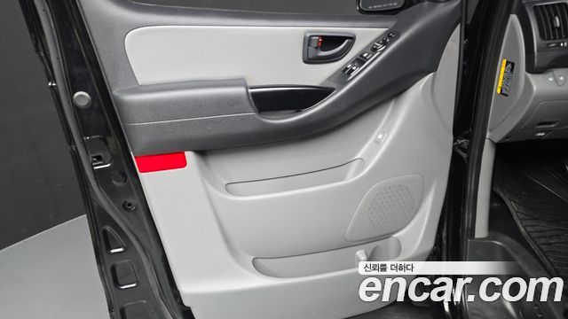 Hyundai Grand Starex 4WD Urban 9-Seater Premium 2021 — фото 24