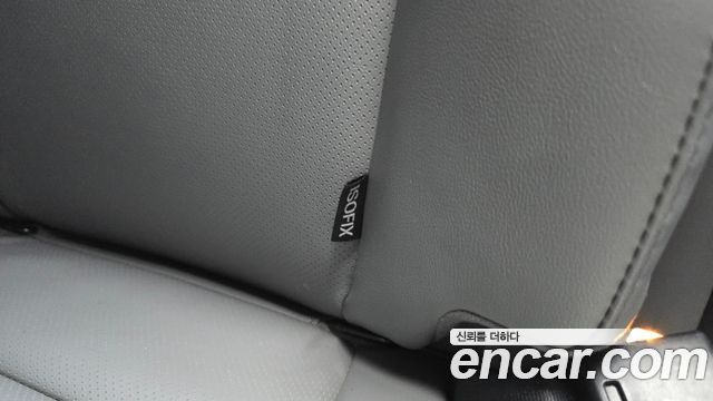Hyundai Grand Starex 4WD Urban 9-Seater Premium 2021 — фото 28