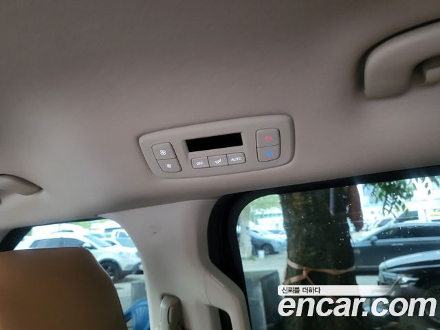 Kia Carnival (IV) Diesel 9-Seater Prestige 2021 — фото 19