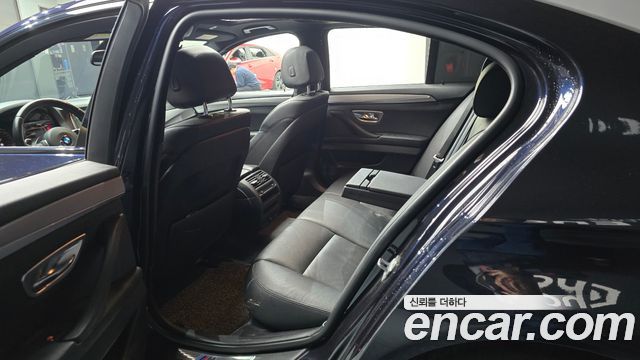 BMW 5 Series (F10) 530d xDrive M Sport 2014 — фото 11