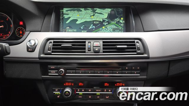 BMW 5 Series (F10) 530d xDrive M Sport 2014 — фото 14