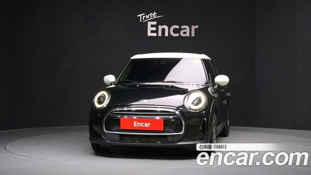 MINI Cooper 5Door Classic Third Generation 2023 — фото 3