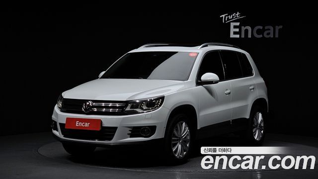 Volkswagen Tiguan 2.0 TDI  Premium 5N 2015 — фото 1