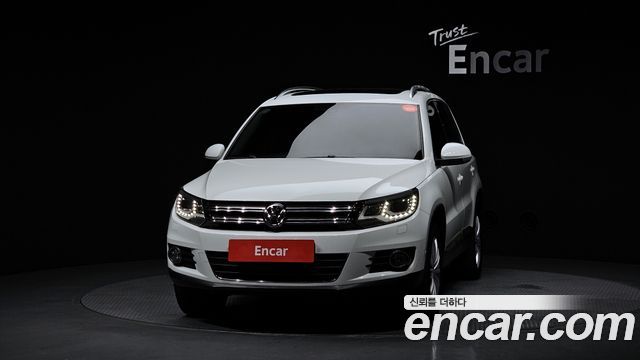 Volkswagen Tiguan 2.0 TDI  Premium 5N 2015 — фото 3