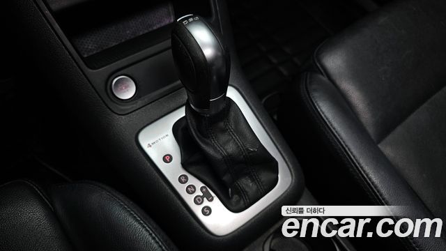 Volkswagen Tiguan 2.0 TDI  Premium 5N 2015 — фото 9