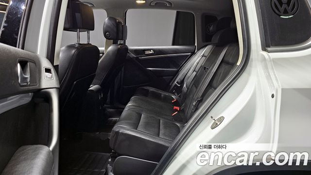 Volkswagen Tiguan 2.0 TDI  Premium 5N 2015 — фото 12