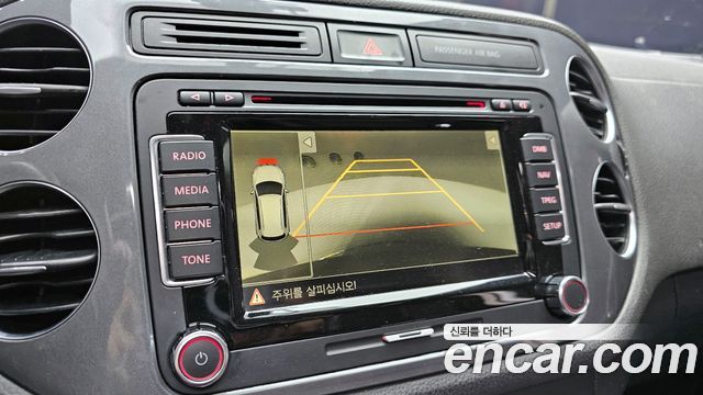 Volkswagen Tiguan 2.0 TDI  Premium 5N 2015 — фото 16