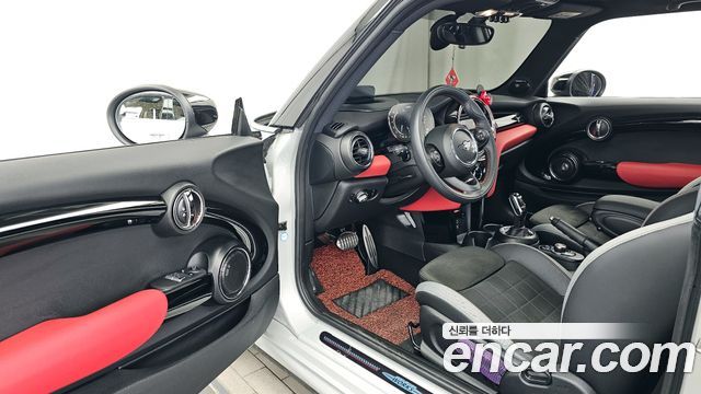 MINI Cooper S JCW 3rd Generation 2021 — фото 10