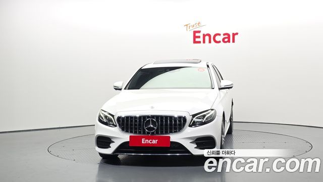 Mercedes-Benz E-Class (W213) E300 AMG Line 2019 — фото 3