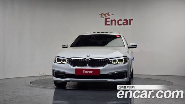 BMW 5 Series (G30) 520i Luxury 2018 — фото 3