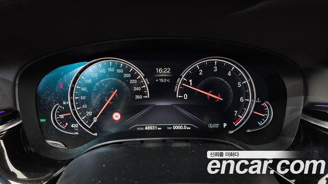BMW 5 Series (G30) 520i Luxury 2018 — фото 8