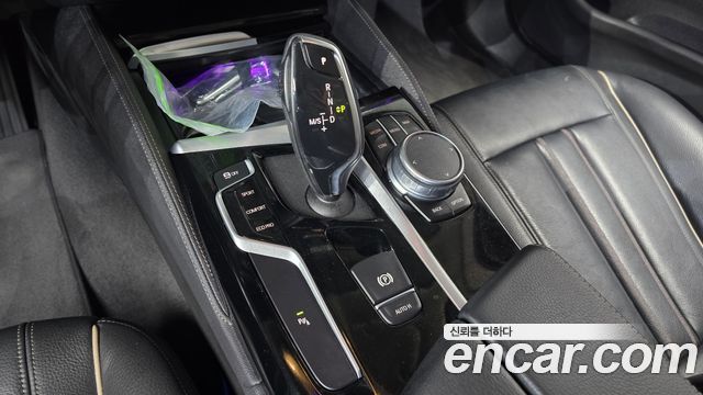 BMW 5 Series (G30) 520i Luxury 2018 — фото 9