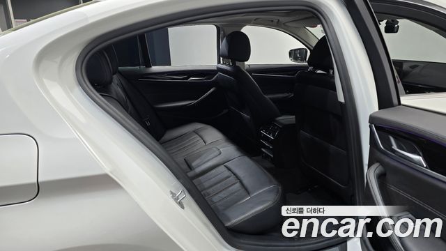 BMW 5 Series (G30) 520i Luxury 2018 — фото 11
