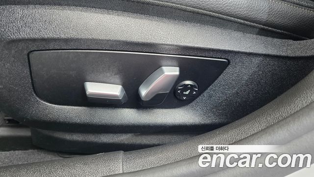 BMW 5 Series (G30) 520i Luxury 2018 — фото 31