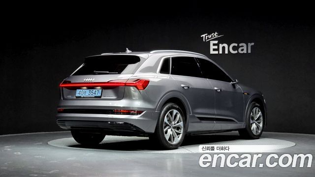 Audi e-tron 55 Quattro 2020 — фото 2