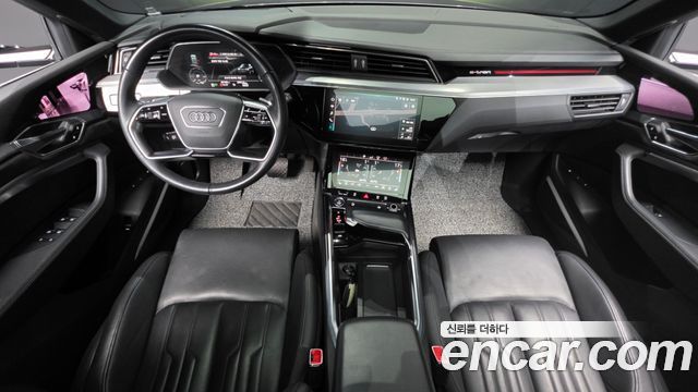 Audi e-tron 55 Quattro 2020 — фото 7