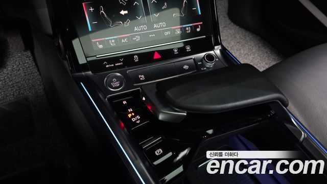Audi e-tron 55 Quattro 2020 — фото 9