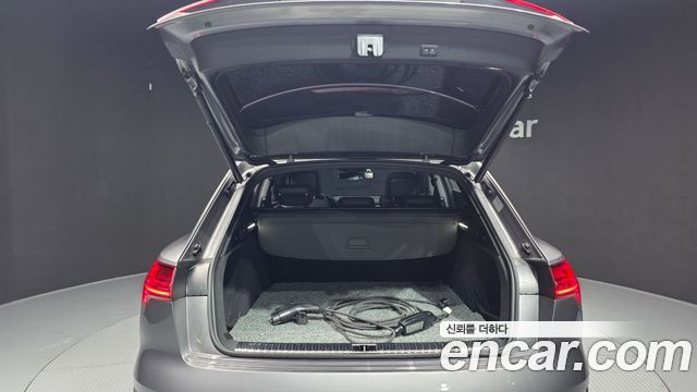 Audi e-tron 55 Quattro 2020 — фото 20
