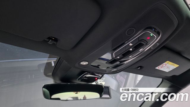 Audi e-tron 55 Quattro 2020 — фото 28