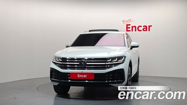 Volkswagen Touareg (III) 3.0 TDI Prestige 2024 — фото 3