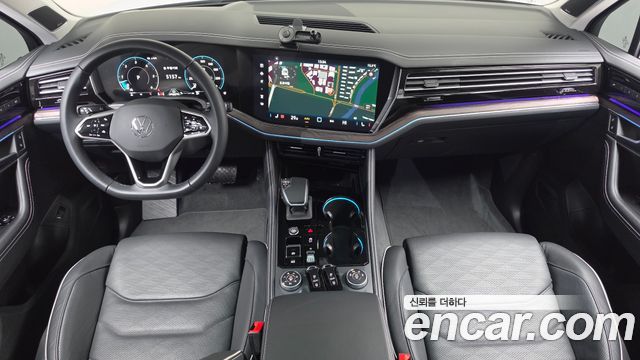 Volkswagen Touareg (III) 3.0 TDI Prestige 2024 — фото 7