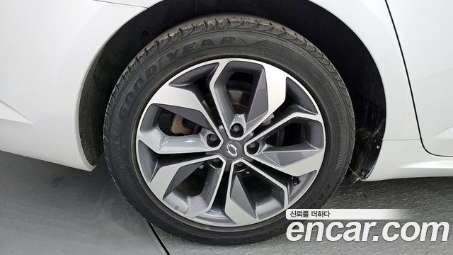 Renault Korea SM6 2.0 LPe RE 2020 — фото 5