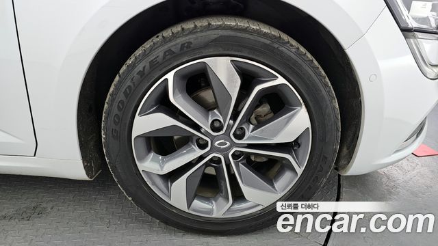 Renault Korea SM6 2.0 LPe RE 2020 — фото 21