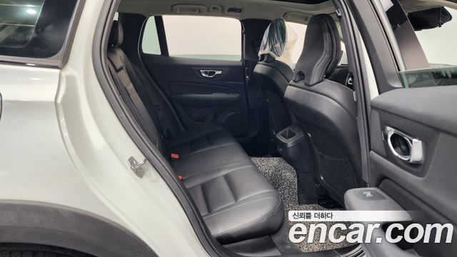 Volvo V60 Cross Country (II) B5 AWD 2021 — фото 11