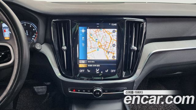 Volvo V60 Cross Country (II) B5 AWD 2021 — фото 12