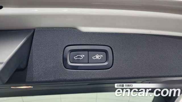 Volvo V60 Cross Country (II) B5 AWD 2021 — фото 18