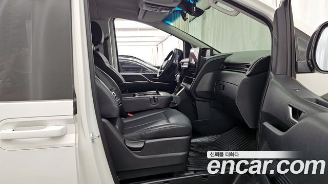 Hyundai Staria Tourer 9-Seater Modern 2025 — фото 15